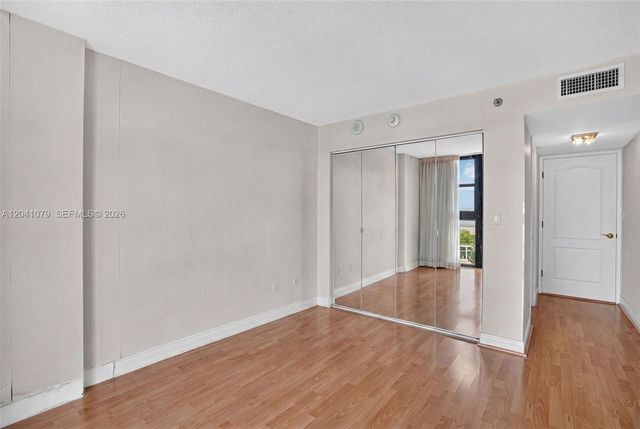 5757 Collins Ave 405, Miami Beach, FL 33140