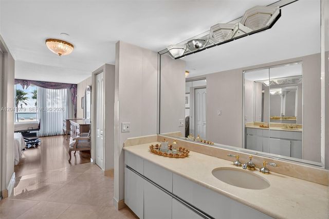 5757 Collins Ave 405, Miami Beach, FL 33140
