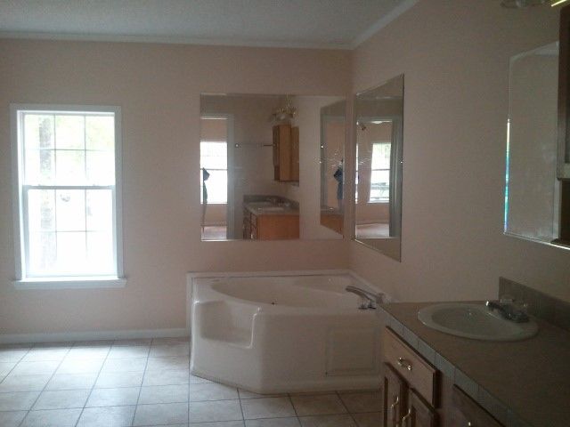 101 East Pointe Drive, Benton, LA 71006