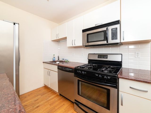 1304 Commonwealth Avenue 5, Boston, MA 02134