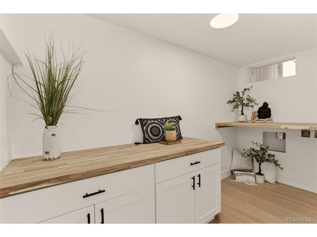 734 N Downing St, Denver, CO 80218