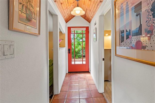 1108 COLLETON DRIVE, Sarasota, FL 34234