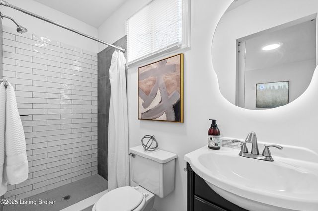 3801 Craig Ave, Louisville, KY 40215