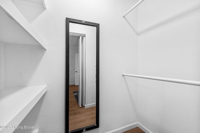 3801 Craig Ave, Louisville, KY 40215