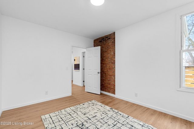 3801 Craig Ave, Louisville, KY 40215