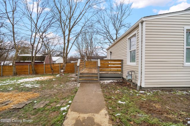 3801 Craig Ave, Louisville, KY 40215