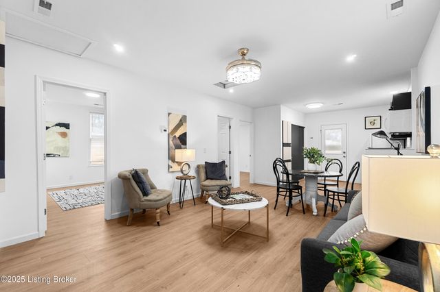 3801 Craig Ave, Louisville, KY 40215