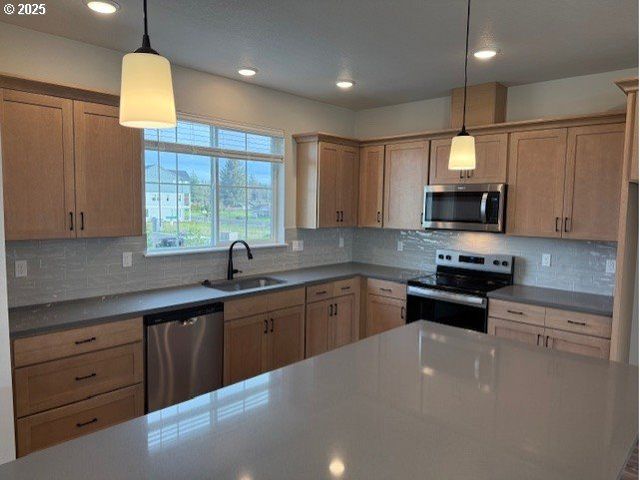 3546 Se BROOKWOOD Ave, Hillsboro, OR 97123