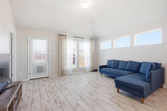 269 Gaida LOOP, Georgetown, TX 78628