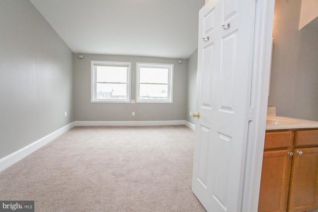 235 ROXBOROUGH AVE, Philadelphia, PA 19128