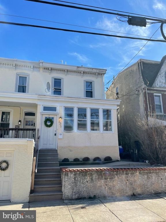 235 ROXBOROUGH AVE, Philadelphia, PA 19128