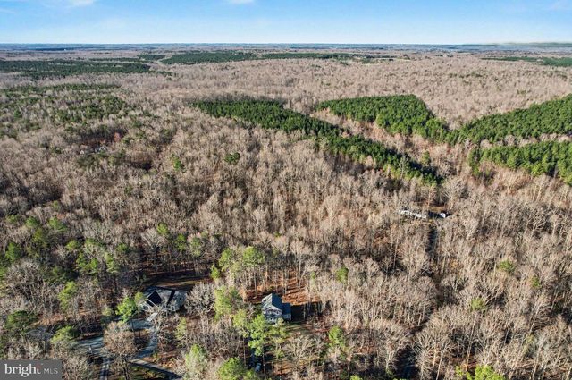 379 MOON SHADOW LN, Louisa, VA 23093