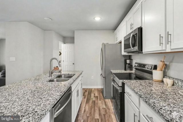 379 MOON SHADOW LN, Louisa, VA 23093