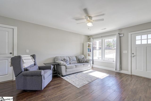 440 Foliage Court, Inman, SC 29349