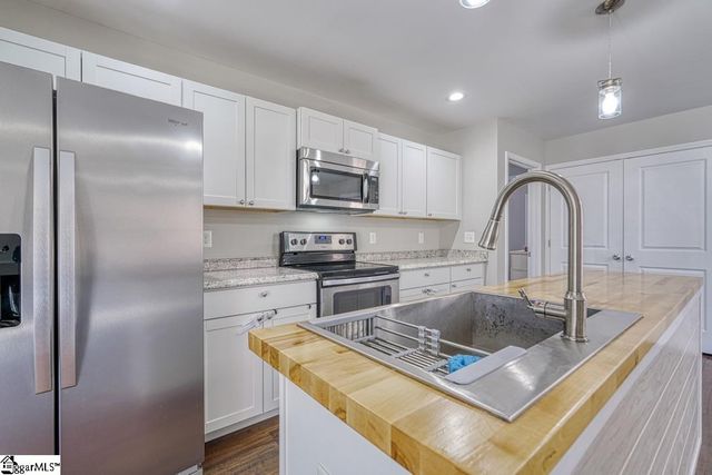 440 Foliage Court, Inman, SC 29349