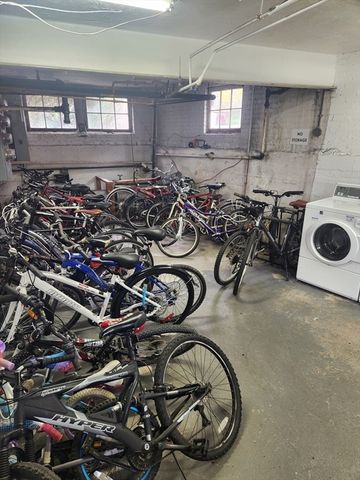 191 Kent St 2, Brookline, MA 02446