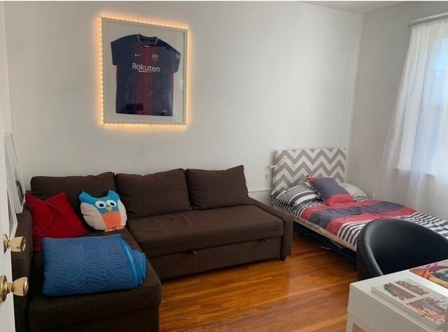 191 Kent St 2, Brookline, MA 02446