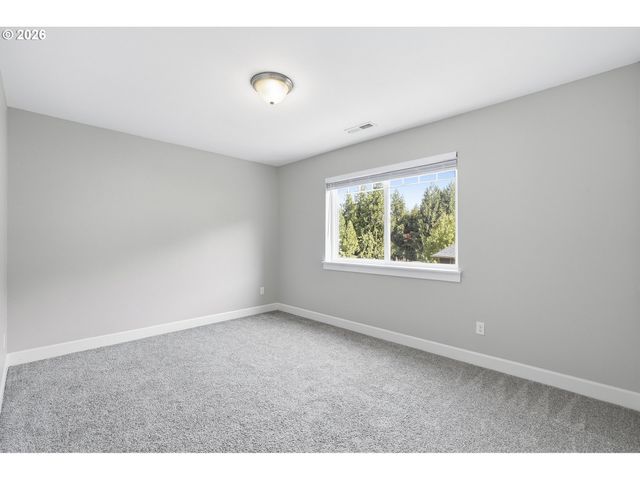 2731 Se ELLIOTT Dr, Gresham, OR 97080