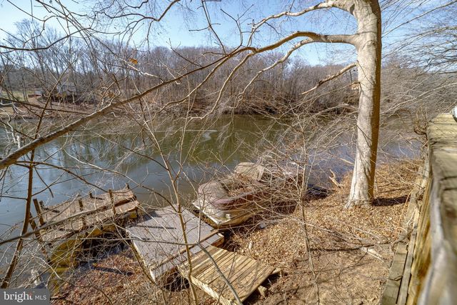 10754 LAKE FOREST DR, Manassas, VA 20112