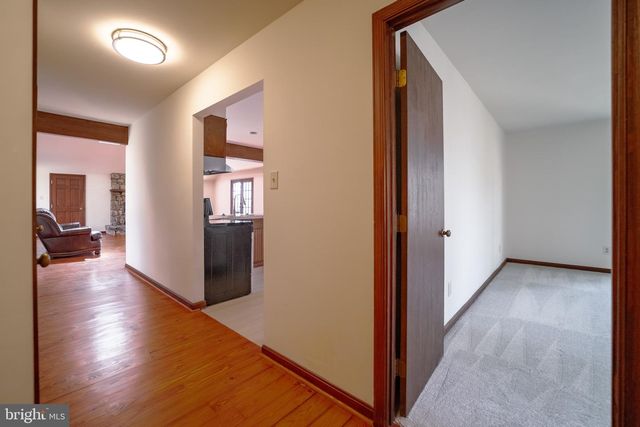 10754 LAKE FOREST DR, Manassas, VA 20112