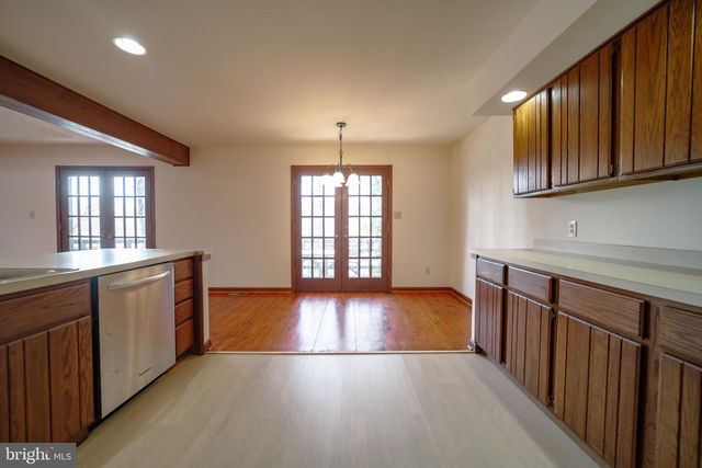 10754 LAKE FOREST DR, Manassas, VA 20112