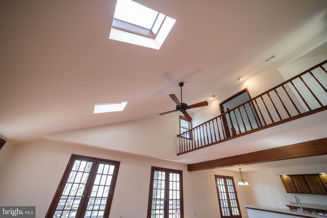 10754 LAKE FOREST DR, Manassas, VA 20112