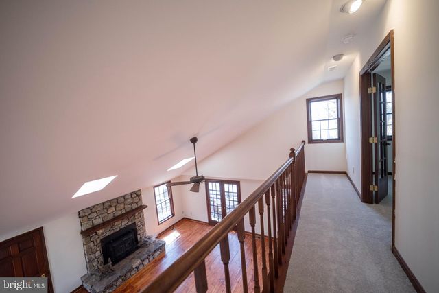 10754 LAKE FOREST DR, Manassas, VA 20112