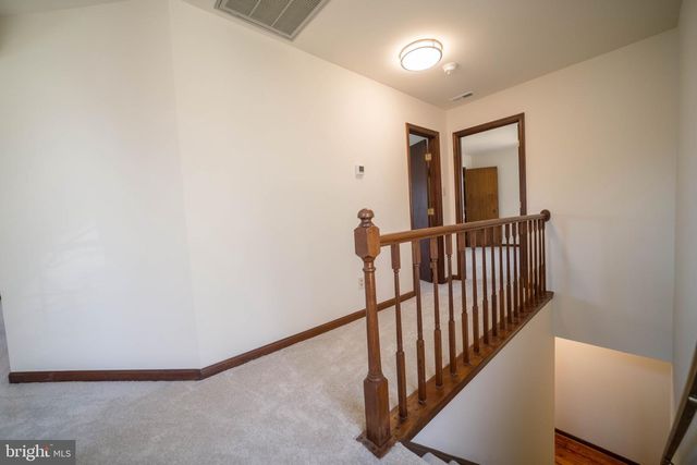 10754 LAKE FOREST DR, Manassas, VA 20112