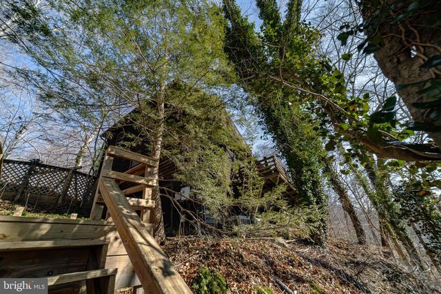 10754 LAKE FOREST DR, Manassas, VA 20112