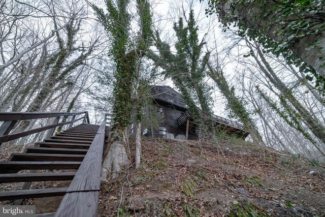 10754 LAKE FOREST DR, Manassas, VA 20112