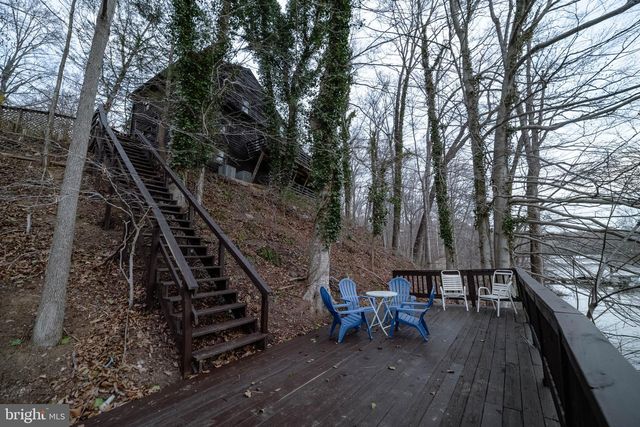 10754 LAKE FOREST DR, Manassas, VA 20112