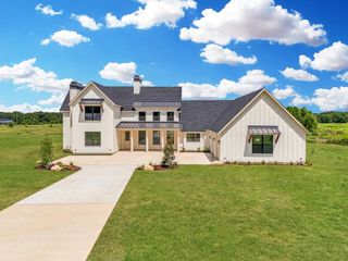 554 VZ County Road 2147, Wills Point, TX 75169
