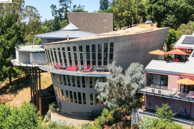 6343 Skyline Blvd, Oakland, CA 94611