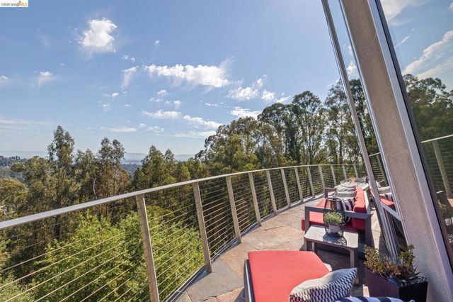 6343 Skyline Blvd, Oakland, CA 94611