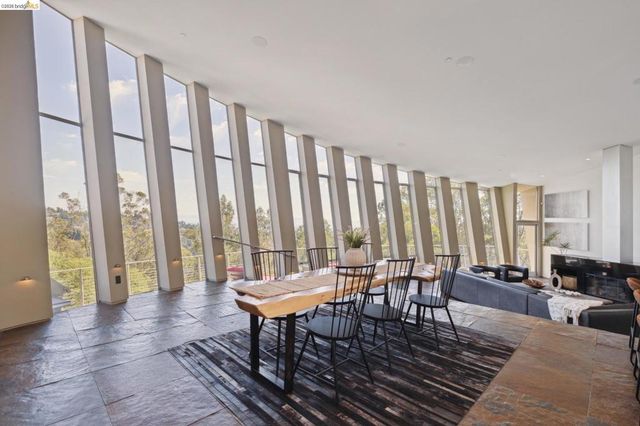 6343 Skyline Blvd, Oakland, CA 94611