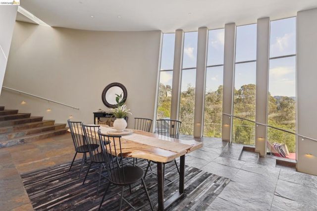 6343 Skyline Blvd, Oakland, CA 94611