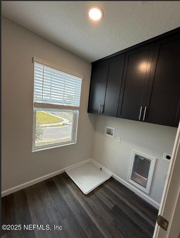 8662 CRYSTALLINE Lane, Jacksonville, FL 32221