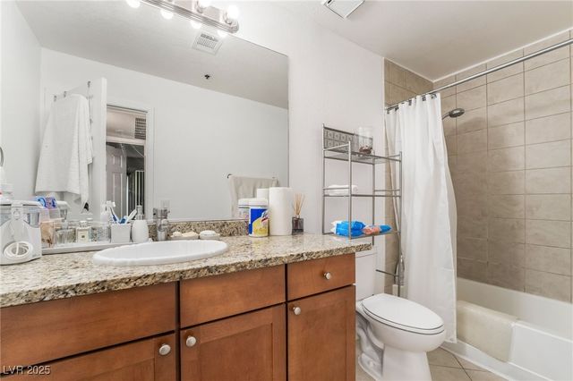 4200 South Valley View Boulevard 1074, Las Vegas, NV 89103