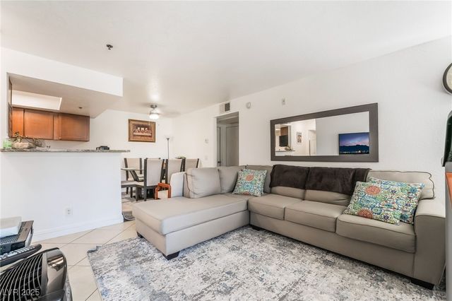 4200 South Valley View Boulevard 1074, Las Vegas, NV 89103