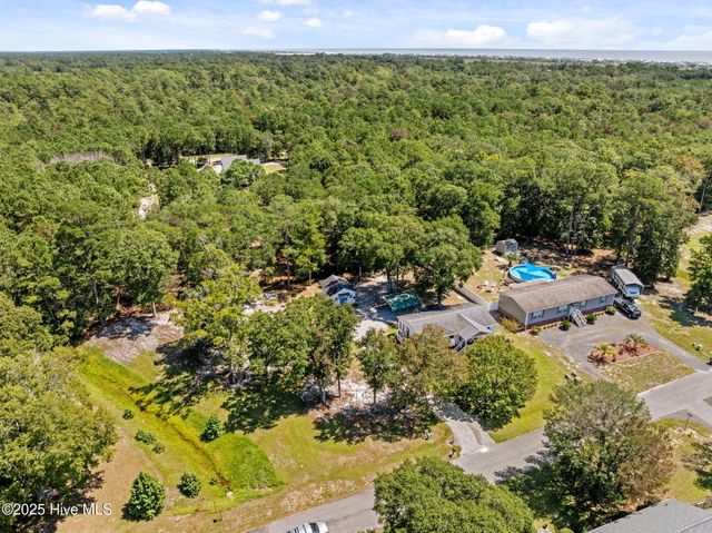 1624 White Oak Drive SW, Ocean Isle Beach, NC 28469