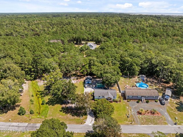 1624 White Oak Drive SW, Ocean Isle Beach, NC 28469