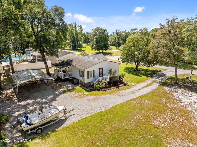 1624 White Oak Drive SW, Ocean Isle Beach, NC 28469