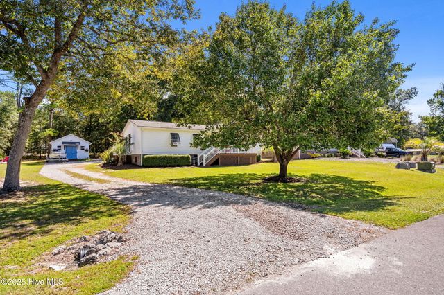 1624 White Oak Drive SW, Ocean Isle Beach, NC 28469