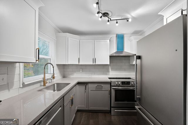 1068 Rebel Forest Drive SE, Atlanta, GA 30315