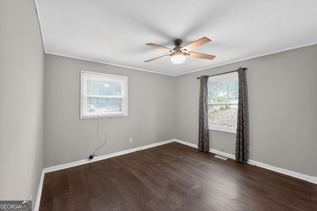 1068 Rebel Forest Drive SE, Atlanta, GA 30315