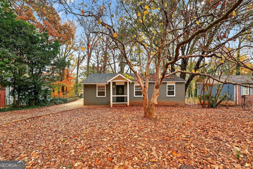1068 Rebel Forest Drive SE, Atlanta, GA 30315