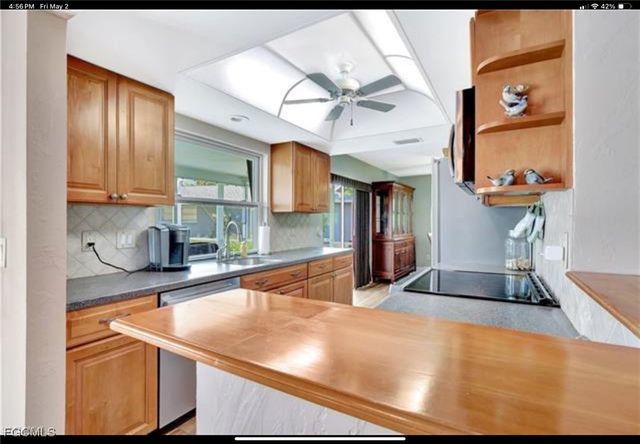421 Marathon CT, Naples, FL 34112