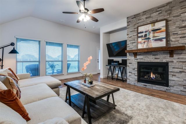 8809 Conroe Drive, Denton, TX 76226