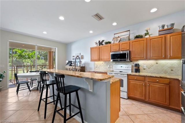 2688 Bellingham CT, Cape Coral, FL 33991