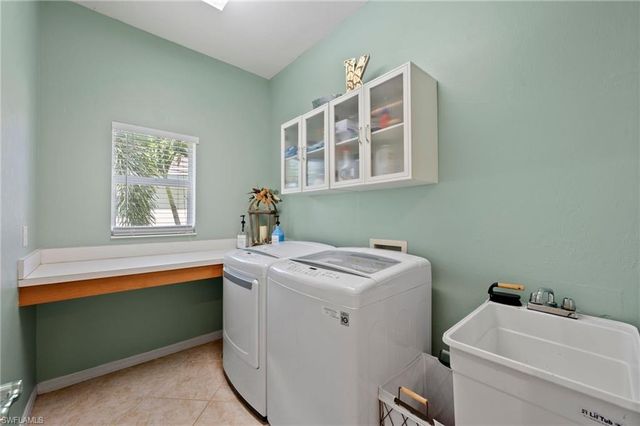 2688 Bellingham CT, Cape Coral, FL 33991